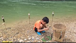 fishing ancient fishing techniques,fishing with worms  Highland boy Khai catches catfish for sale