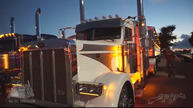 Light 'Em Up - Light Show Complilation