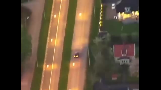 Best driver in the world ? Police Pursue