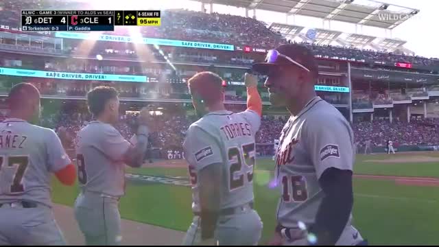 HUGE SEVENTH INNING The Tigers score 4 runs in a decisive Game 3 of the AL Wild Card Series! ?