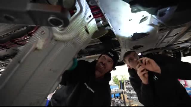 I BOUGHT A FLOOD DAMAGED ROLLS ROYCE CULLINAN & REBUILT IT IN 7 DAYS