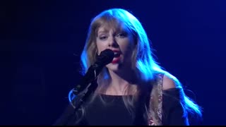 Taylor Swift - All Too Well (10 Minute Version) (Live on Saturday Night Live)
