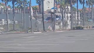 Actual Crash - Bell 222 (N222EX) Helicopter Crash while arriving for Cars 'N Copters event, 1 of 7