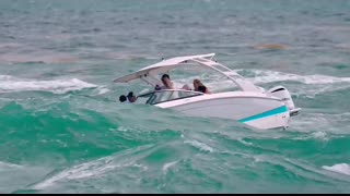 WARNING HAULOVER INLET STUFFING COMPILATION !!   THE WORST MOMENTS!   WAVY BOATS