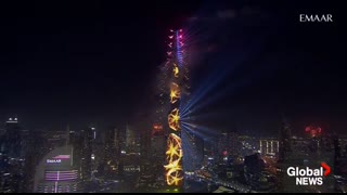 New Year's 2025 Dubai puts on stunning fireworks show at the Burj Khalifa