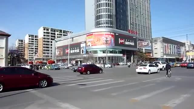内蒙古包头市昆区商业区路口（Baotou City in Inner Mongolia）