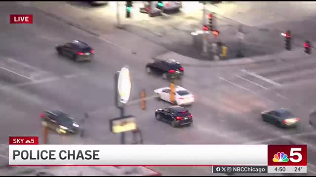 FULL Aerial view of WILD police chase in Chicago