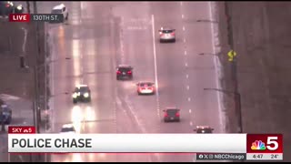 FULL Aerial view of WILD police chase in Chicago