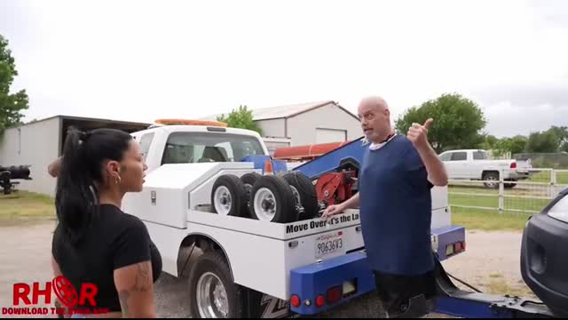 REPO RAGE! Man THREATENS Bounty Hunter D Over His Truck!  (He Lost)