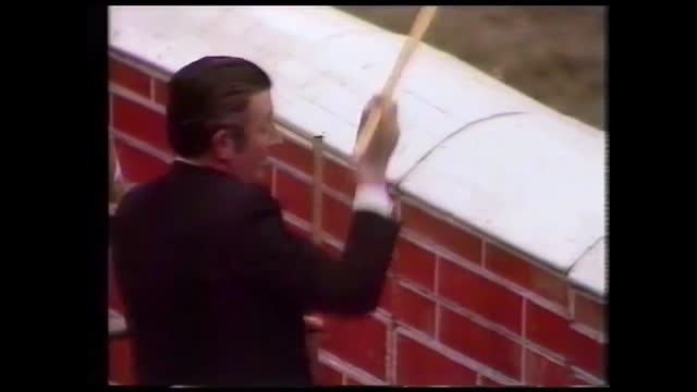 David Broome - Mr Ross - 2.26 m Puissance at Olympia London 1980