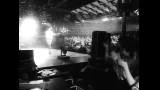 Whitney Houston - I Wanna Dance With Somebody (Official 4K Video)