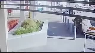 When Criminals Try to Rob an Armored Truck