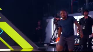 5'4  Dunker SHOCKS Shaq, Earns Nate Robinson's Respect with Perfect Score   DUNKMAN