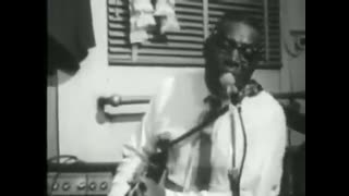 Howlin' Wolf - How Many More Years