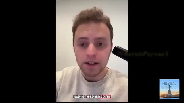 Construction Workers REMOVE TRUMP NAME from KENNEDY CENTER Seconds Ago!