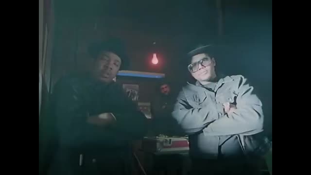 RUN DMC - Walk This Way (Official HD Video) ft. Aerosmith