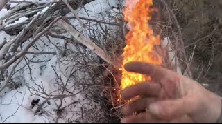 No tent, No sleeping bag - Extreme Winter Survival Camping (0F⧸-18C)