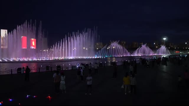 ?? 4K   Night Walk Water Show in Inner Mongolia, China ~ 4K Ultra HD