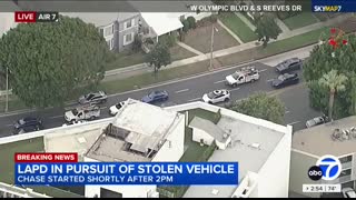 LAPD chase stolen vehicle suspect