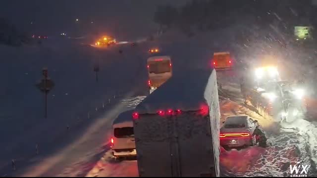 Massive Colorado Snow Storm - Cars and Trucks stuck and sliding on snowy I70 - 4k