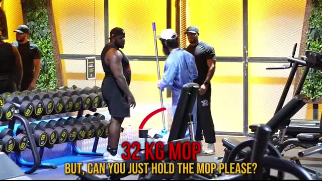 32KG Mop Shocks GIRLS and BodyBuilders in a GYM   Pretended to be a CLEANER #51