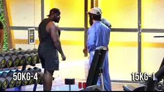 32KG Mop Shocks GIRLS and BodyBuilders in a GYM   Pretended to be a CLEANER #51